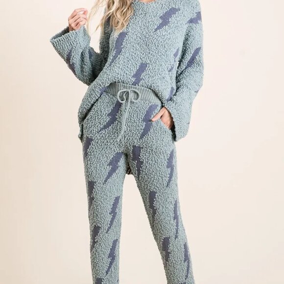 BiBi Cozy Soft Hairy Popcorn Sweater Pants - Picture 5 of 12